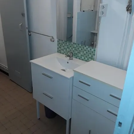 Spacieux Studio דירה